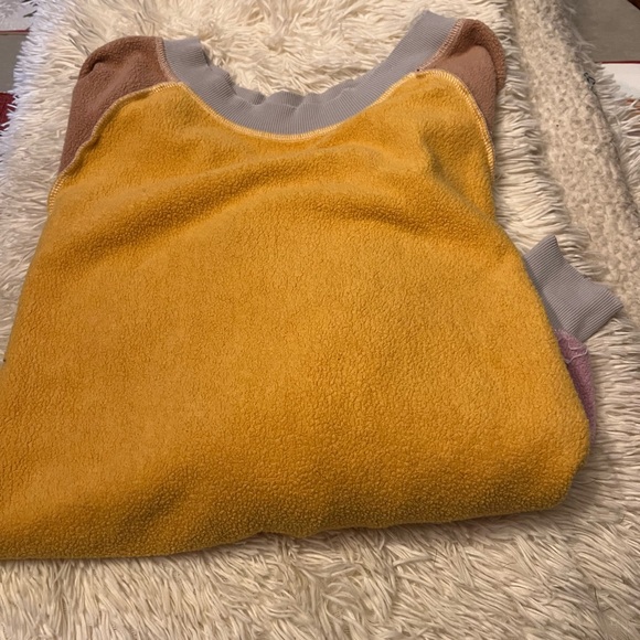 We The Free  Colorblock Over Sized distressed sweatshirt - - Picture 6 of 7